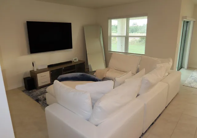 Photo 2 of Single family home for sale at 6840 Coconut Grove Dr, Sebring, FL 33872 | MLS# B26069359 | Listing updated on 2026-09-30