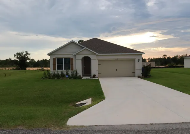 Photo 3 of Single family home for sale at 6840 Coconut Grove Dr, Sebring, FL 33872 | MLS# B26069359 | Listing updated on 2026-09-30