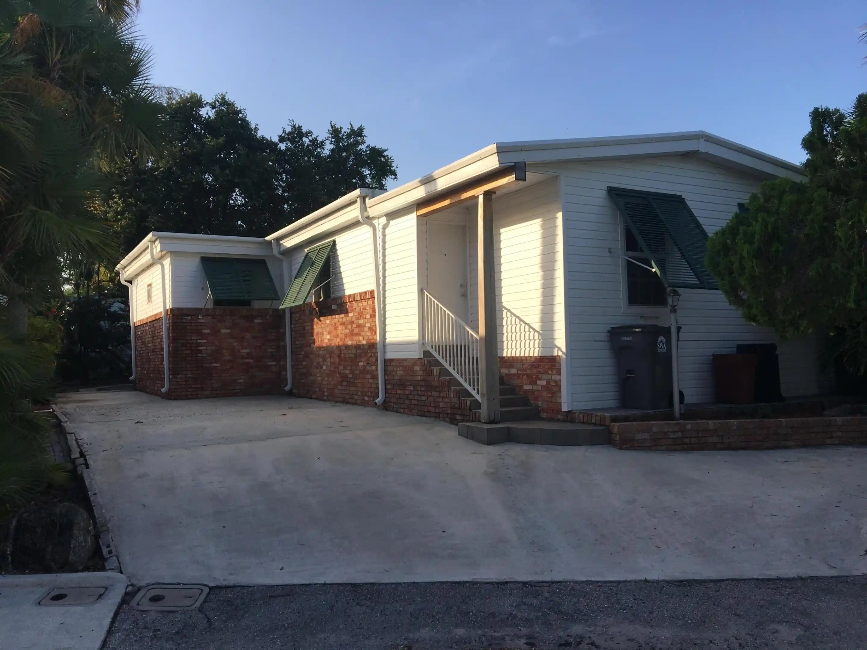 Photo 1 of Sale Pending at 2911 Tangerine Ln, West Palm Beach, FL 33403 | MLS# B26069453 | Listing updated on 2026-09-20