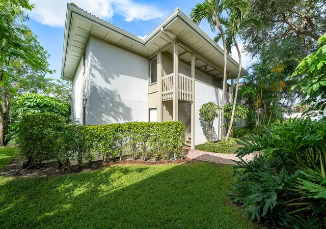 Photo 3 of Condo for sale at 19945 Boca West Dr #3142, Boca Raton, FL 33434 | MLS# B26069629 | Listing updated on 2026-10-01