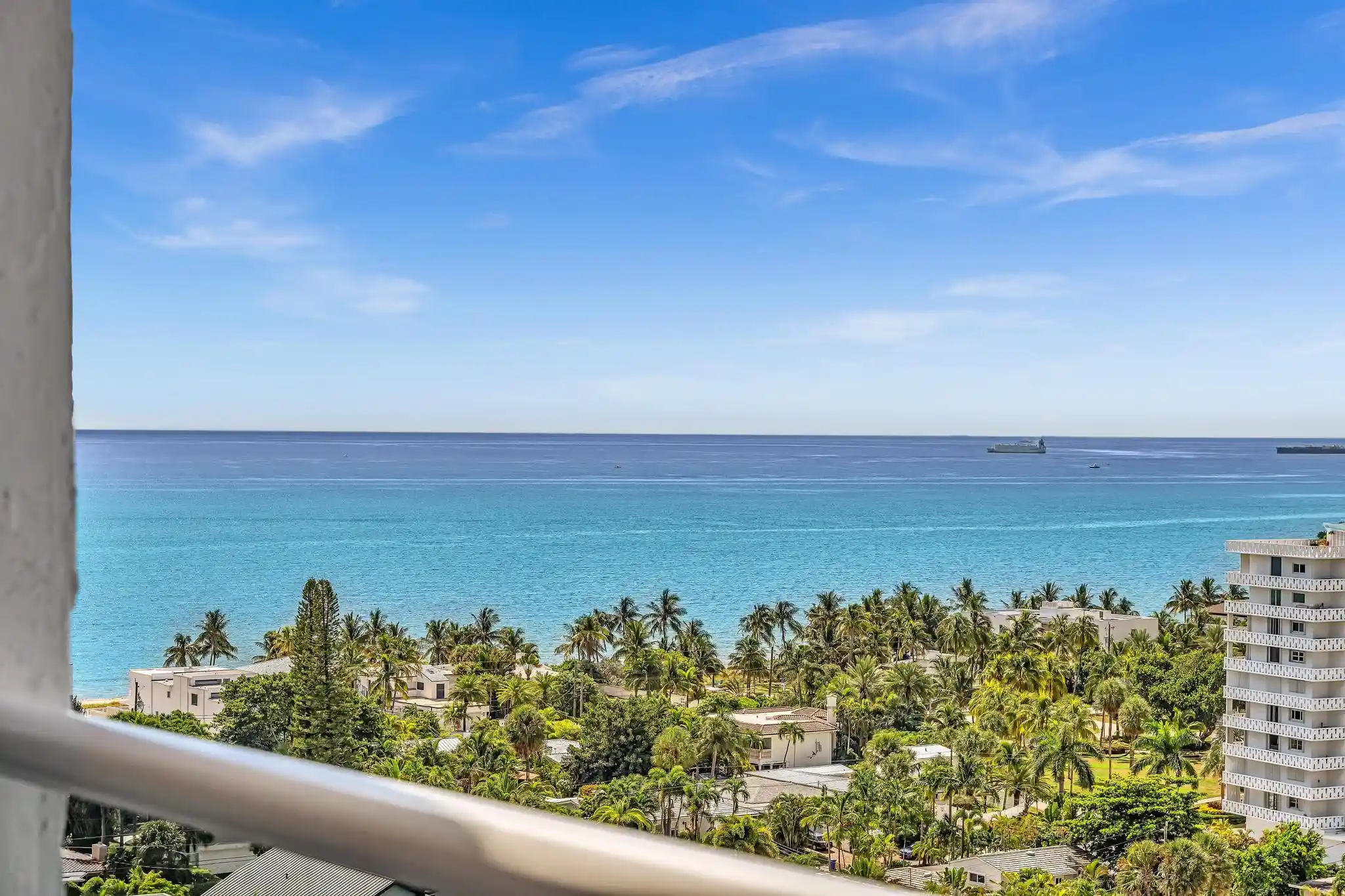 Listing Photo 1 - Condo for sale in 3015 N Ocean Blvd located at 3015 N Ocean Blvd, Fort Lauderdale, FL 33308 - Unit #16K