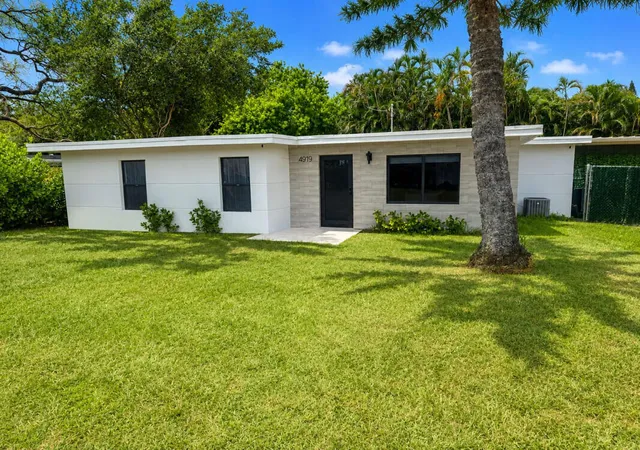 Photo 1 of Single family home for sale at 4919 Sw 28th Ave, Fort Lauderdale, FL 33312 | MLS# B26069702 | Listing updated on 2026-09-23