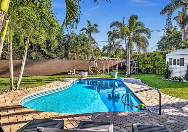 Photo 3 of Single family home for sale at 1515 Arthur St, Hollywood, FL 33020 | MLS# B26069896 | Listing updated on 2026-10-02