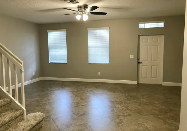 Photo 2 of Sale Pending at 2089 Se Glen Ridge Dr, Port St Lucie, FL 34952 | MLS# B26069939 | Listing updated on 2026-09-21