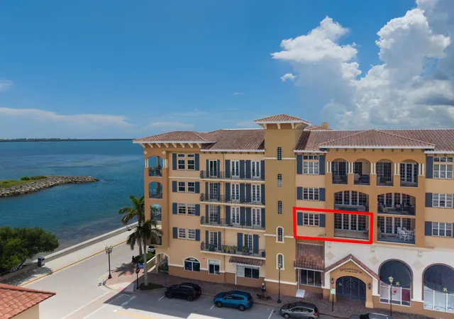 Condo for sale at 20 Orange Ave #306, Fort Pierce, FL 34950 | MLS# B26069938