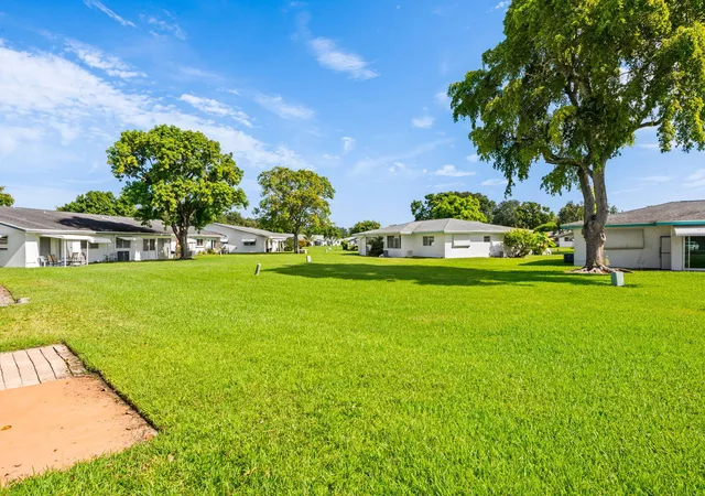 Photo 3 of Condo for sale at 8711 Nw 10th St #D101, Plantation, FL 33322 | MLS# B26069997 | Listing updated on 2026-09-23