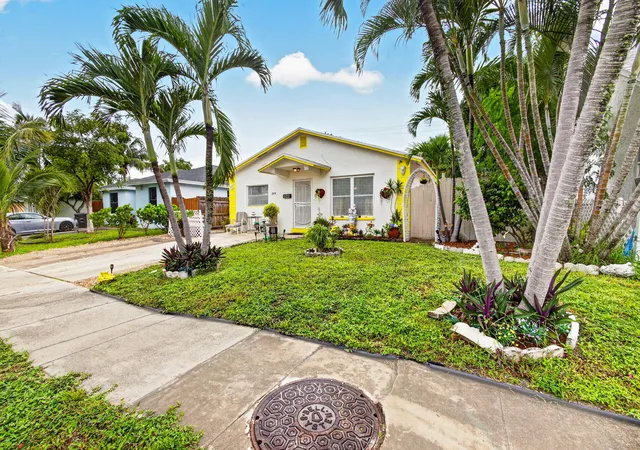 Photo 1 of Single family home for sale at 649 58th St, West Palm Beach, FL 33407 | MLS# B26070030 | Listing updated on 2026-10-02