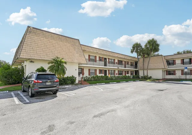 Photo 1 of Condo for sale at 4682 Oak Terrace Dr #4682, Greenacres, FL 33463 | MLS# B26070046 | Listing updated on 2026-10-07