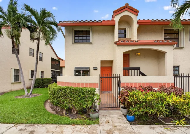 Photo 1 of Condo for sale at 305 Congressional Wy, Deerfield Beach, FL 33442 | MLS# B26070079 | Listing updated on 2026-10-08