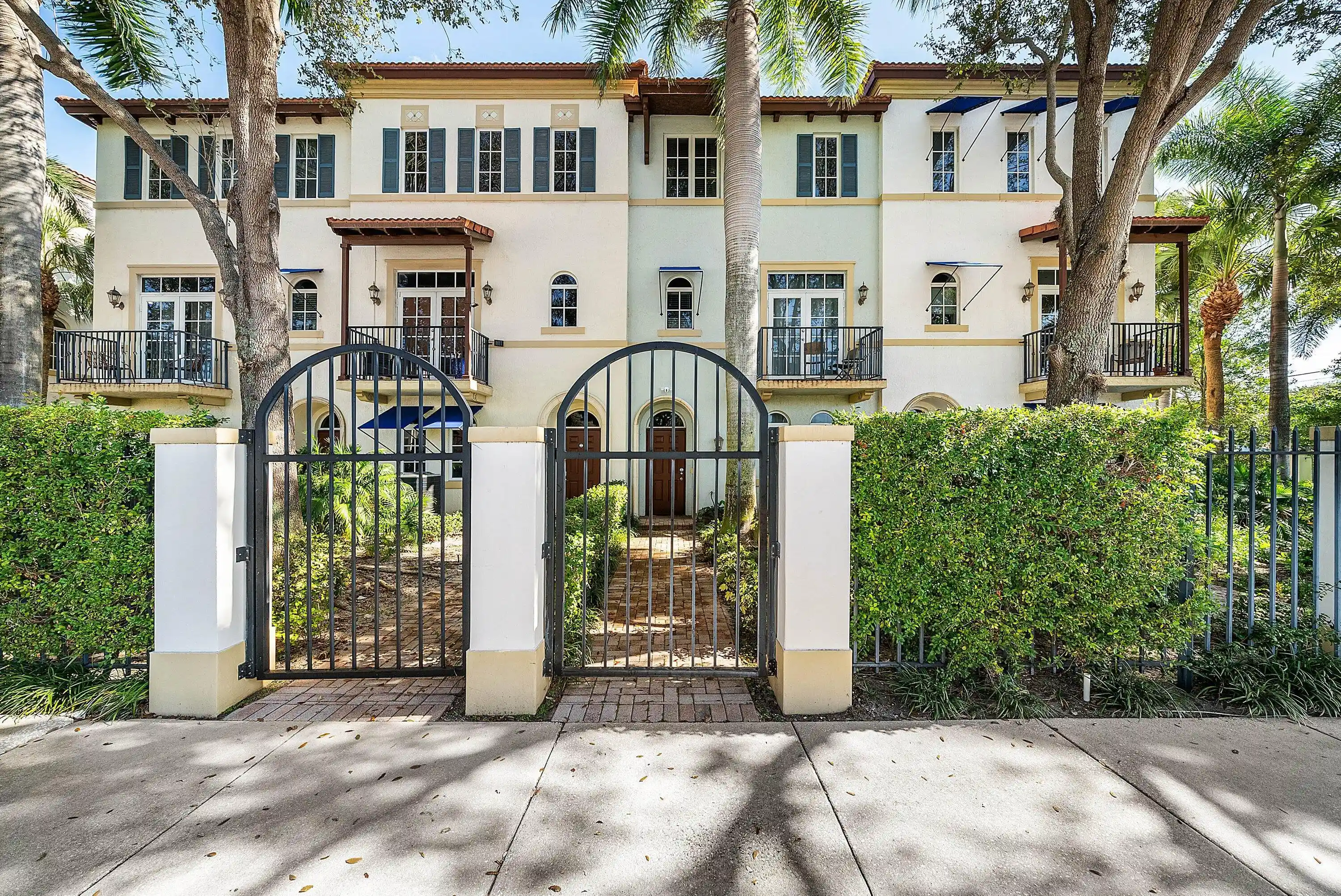 Photo 1 of Townhouse for sale at 3281 Estancia Ln, Boynton Beach, FL 33435 | MLS# B26070173 | Listing updated on 2026-10-21