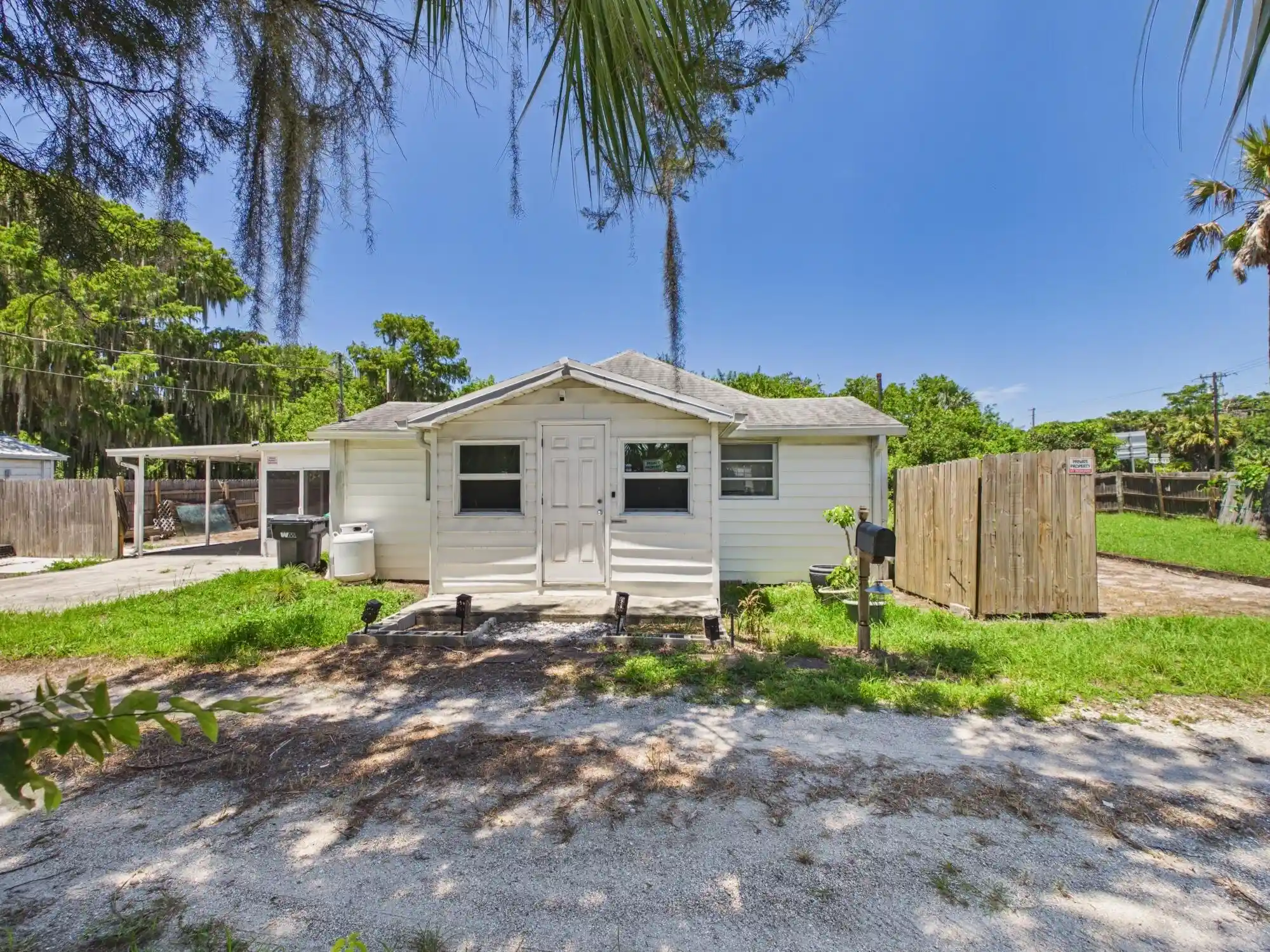 Single family home for sale at 10601 SE 125th Trail, Okeechobee, FL 34974 | MLS# B26070287
