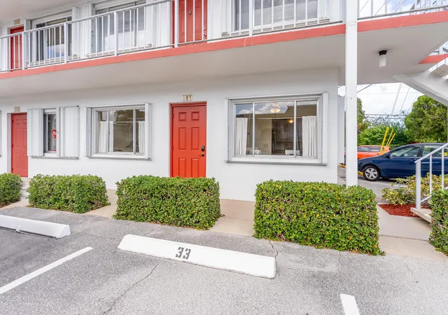 Photo 2 of Condo for sale at 2840 Lake Osborne Dr #111, Lake Worth Beach, FL 33461 | MLS# B26070390 | Listing updated on 2026-10-01