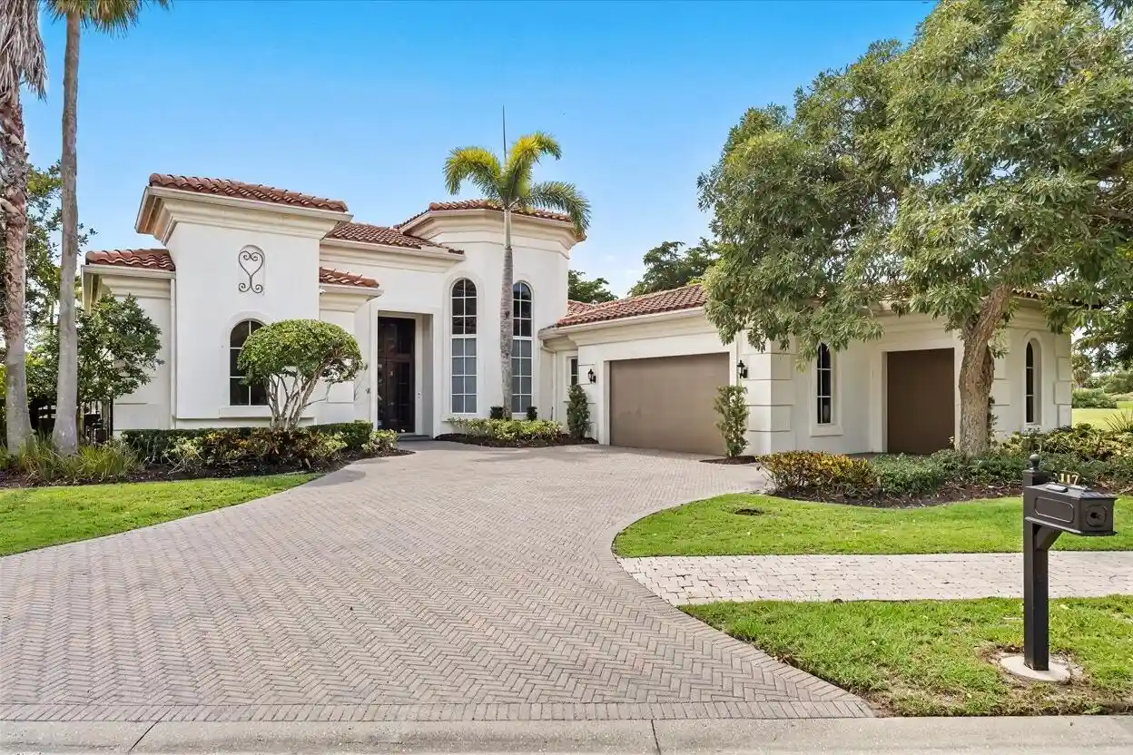 Photo 1 of Single family home for sale at 117 Se San Priverno, Port Saint Lucie, FL 34984 | MLS# B26070405 | Listing updated on 2026-10-28