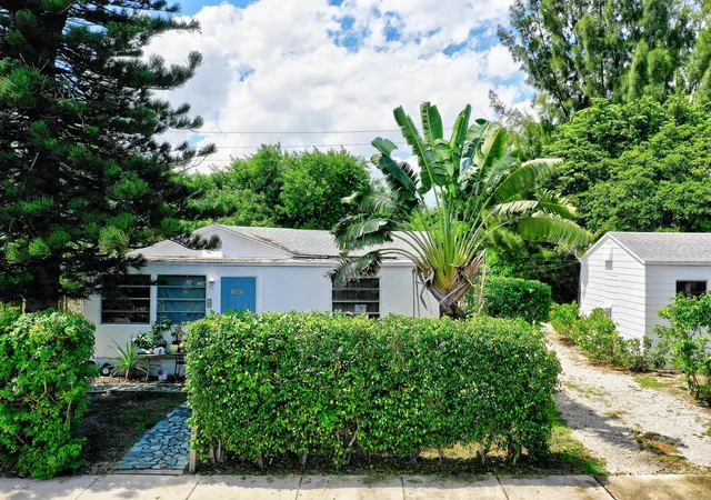 Photo 2 of Multi family home for sale at 2405 2407 N E Coast St, Lake Worth, FL 33460 | MLS# B26070473 | Listing updated on 2026-09-23