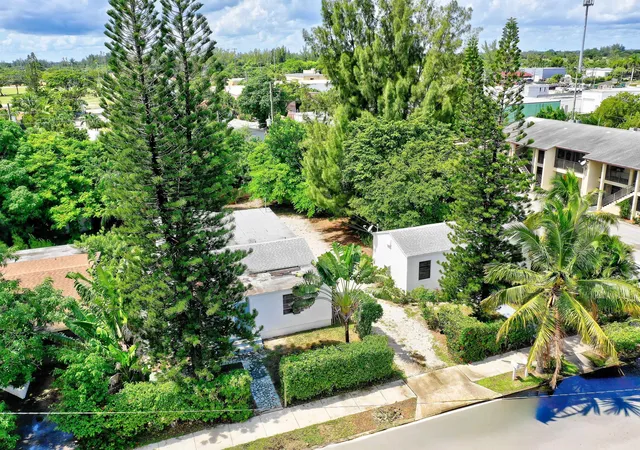 Photo 3 of Multi family home for sale at 2405 2407 N E Coast St, Lake Worth, FL 33460 | MLS# B26070473 | Listing updated on 2026-09-23