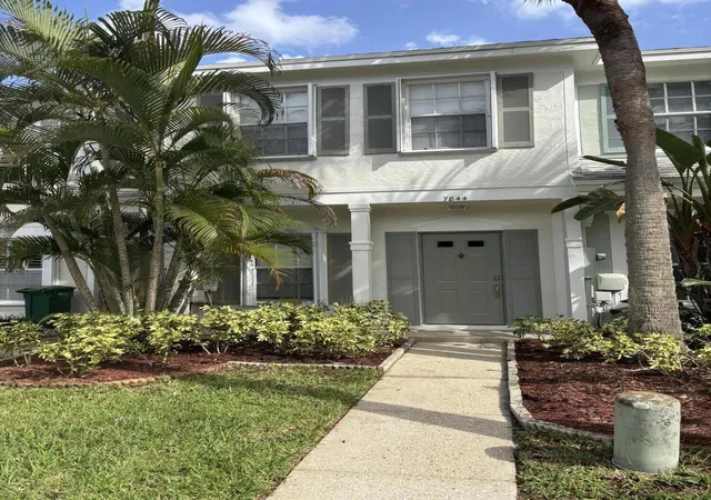 Photo 1 of Townhouse for sale at 7844 Dixie Beach Cir, Tamarac, FL 33321 | MLS# B26070512 | Listing updated on 2026-09-23