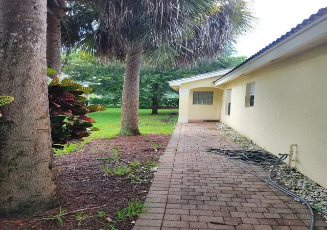 Photo 2 of Single family home for sale at 638 Peppergrass Run, West Palm Beach, FL 33411 | MLS# B26070545 | Listing updated on 2026-10-01