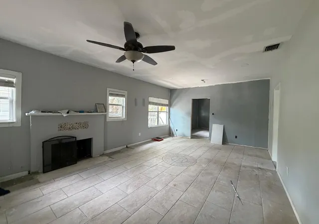 Photo 1 of Single family home for sale at 631 37th Street #631, West Palm Beach, FL 33407 | MLS# B26070690 | Listing updated on 2026-10-06
