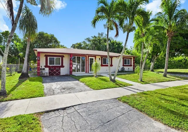 Single family home for sale at 508 NE 2nd Terrace, Deerfield Beach, FL 33441 | MLS# B26070698