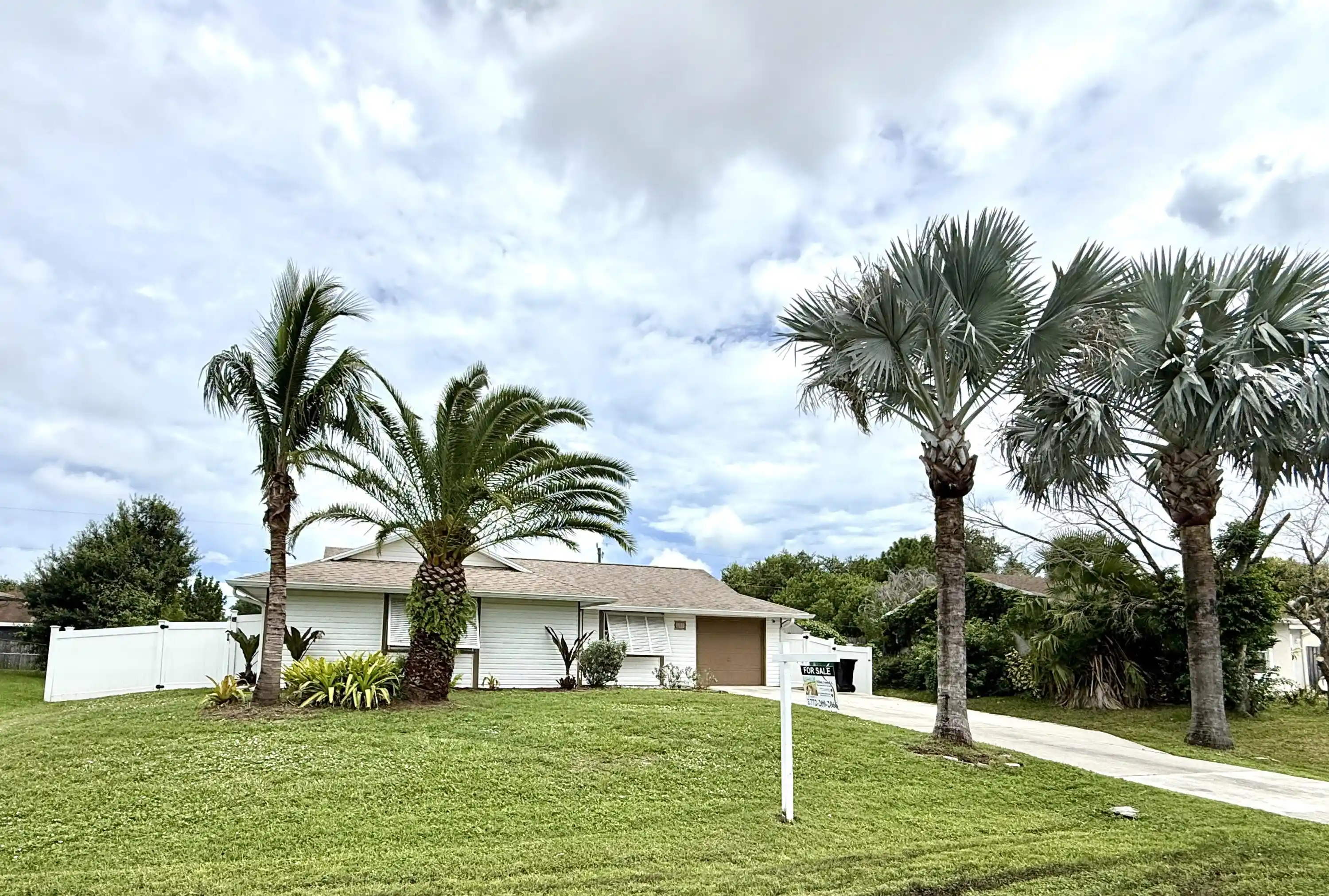 Photo 1 of Single family home for sale at 637 Sw Granadeer St, Port Saint Lucie, FL 34983 | MLS# B26070722 | Listing updated on 2026-10-27