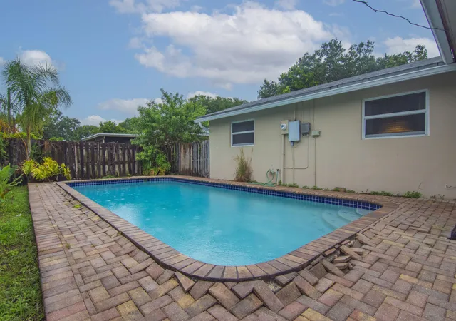 Photo 3 of Single family home for sale at 8860 Sw 49th Street, Cooper City, FL 33328 | MLS# B26070735 | Listing updated on 2026-09-30