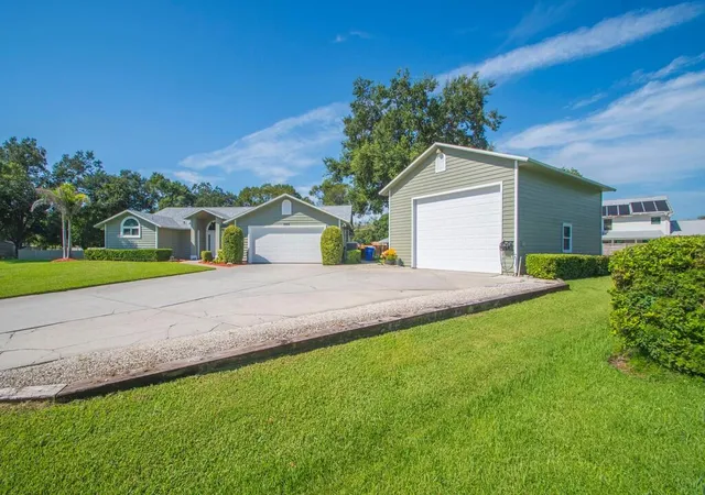 Photo 1 of Single family home for sale at 3555 3rd Place Sw, Vero Beach, FL 32968 | MLS# B26070759 | Listing updated on 2026-10-08