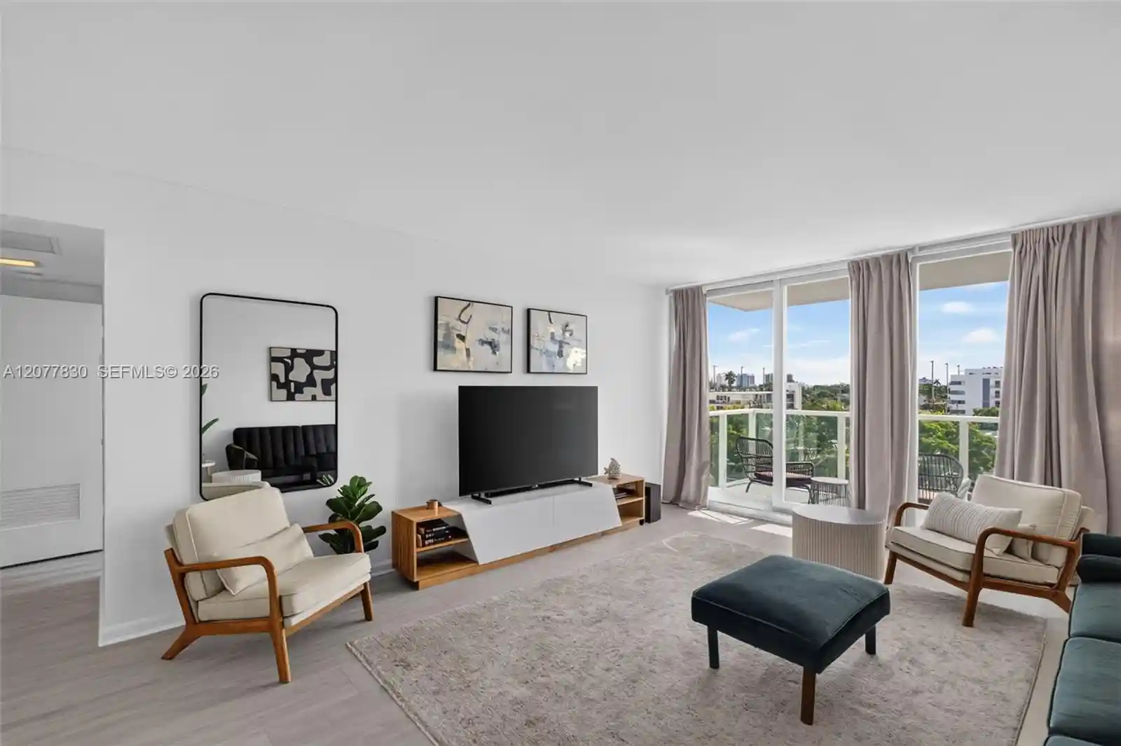 Listing Photo 1 - Condo for sale in 1000 W Ave located at 1000 W Ave, Miami, FL 33139 - Unit #509