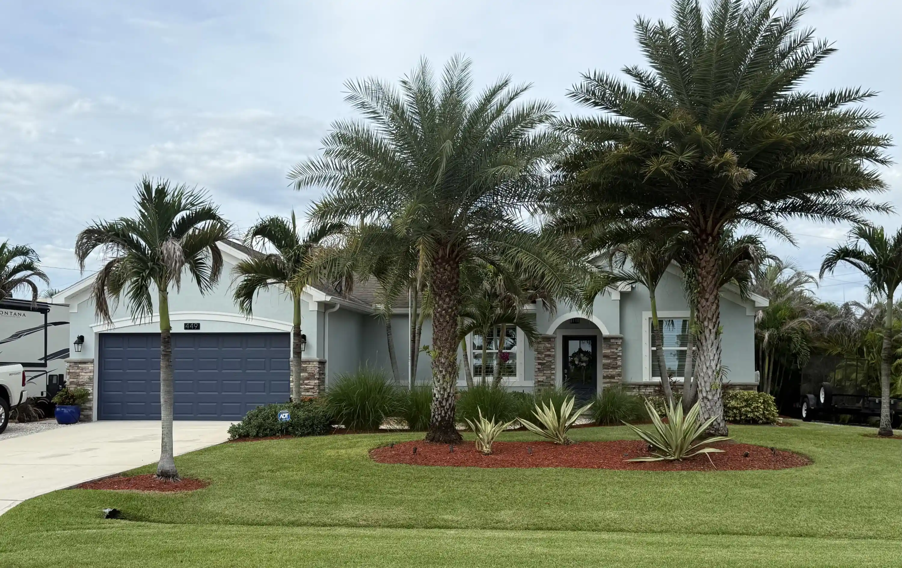 Photo 1 of Single family home for sale at 449 Sw Bradshaw Cir, Port Saint Lucie, FL 34953 | MLS# B26070791 | Listing updated on 2026-10-11
