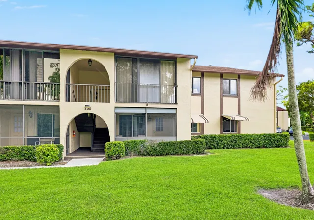 Photo 2 of Condo for sale at 204 Pine Hov Cir #B-1, Greenacres, FL 33463 | MLS# B26070896 | Listing updated on 2026-10-03