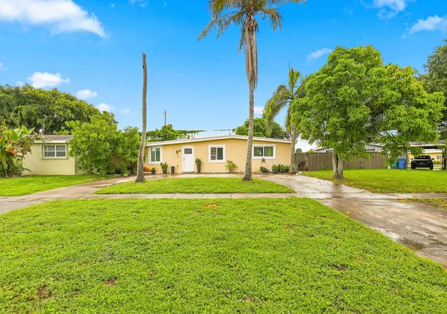 Photo 1 of Single family home for sale at 730 Gardenia Dr, Royal Palm Beach, FL 33411 | MLS# B26071322 | Listing updated on 2026-09-23