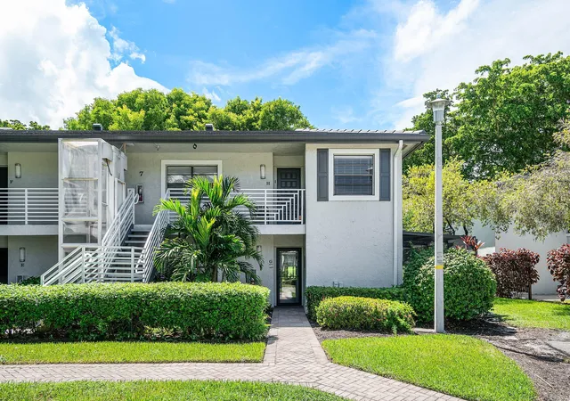 Photo 1 of Condo for sale at 7 Southport Ln #H, Boynton Beach, FL 33436 | MLS# B26071330 | Listing updated on 2026-09-23