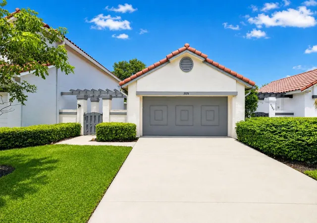 Photo 1 of Single family home for sale at 5576 Fox Holw Dr, Boca Raton, FL 33486 | MLS# B26071372 | Listing updated on 2026-09-23
