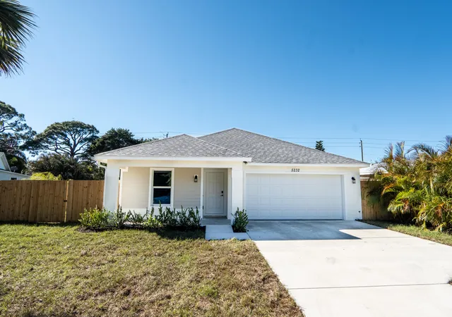Photo 2 of Sale Pending at 5232 Se 55th Terrace, Stuart, FL 34997 | MLS# B26071609 | Listing updated on 2026-10-08