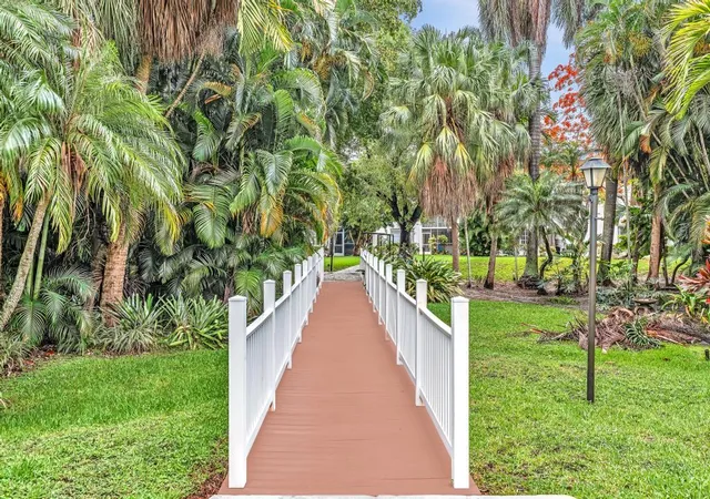 Photo 2 of Condo for sale at 4025 N Federal Hwy #312A, Fort Lauderdale, FL 33308 | MLS# B26071614 | Listing updated on 2026-09-26