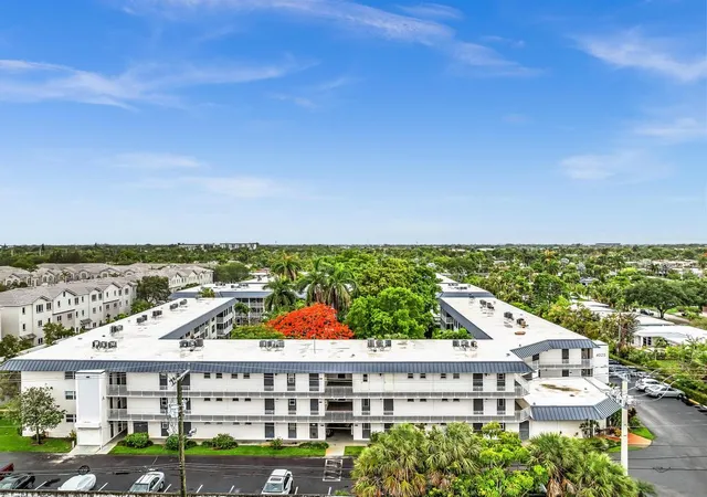 Photo 3 of Condo for sale at 4025 N Federal Hwy #312A, Fort Lauderdale, FL 33308 | MLS# B26071614 | Listing updated on 2026-09-26