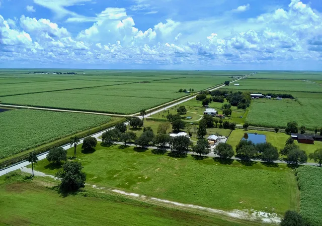 Photo 2 of Sale Pending at 8 Congleton Dr, Belle Glade, FL 33430 | MLS# B26071720 | Listing updated on 2026-10-07