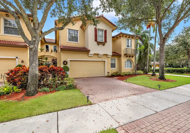 Photo 1 of Townhouse for sale at 5725 Nw 120th Avenue, Coral Springs, FL 33076 | MLS# B26071736 | Listing updated on 2026-10-09