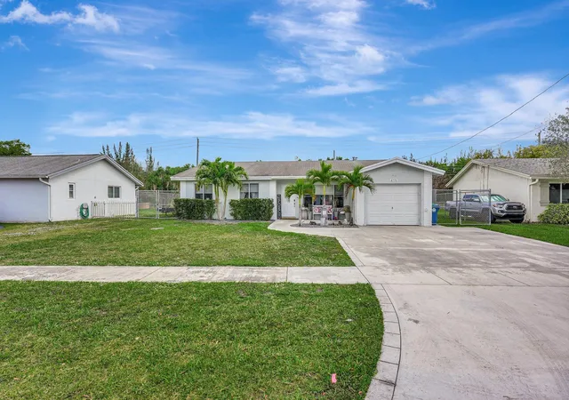 Photo 2 of Single family home for sale at 4770 Nw 113th Avenue, Sunrise, FL 33323 | MLS# B26071812 | Listing updated on 2026-10-08