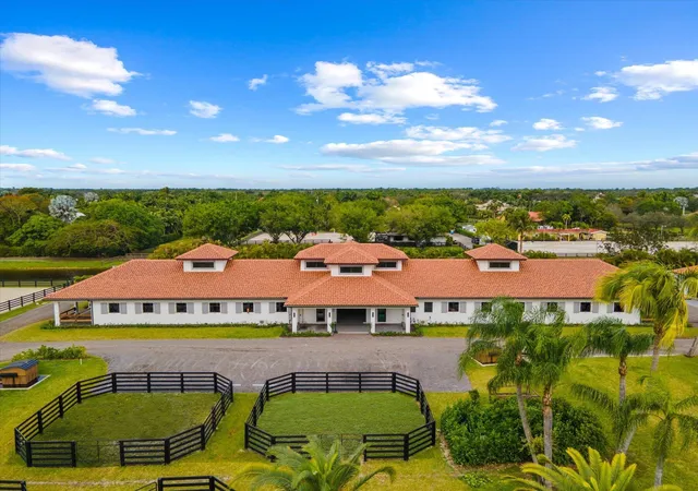 Photo 2 of Single family home for sale at 2984 Appaloosa Trl, Wellington, FL 33414 | MLS# B26071821 | Listing updated on 2026-09-23
