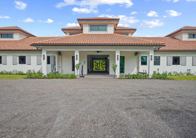 Photo 3 of Single family home for sale at 2984 Appaloosa Trl, Wellington, FL 33414 | MLS# B26071821 | Listing updated on 2026-09-23