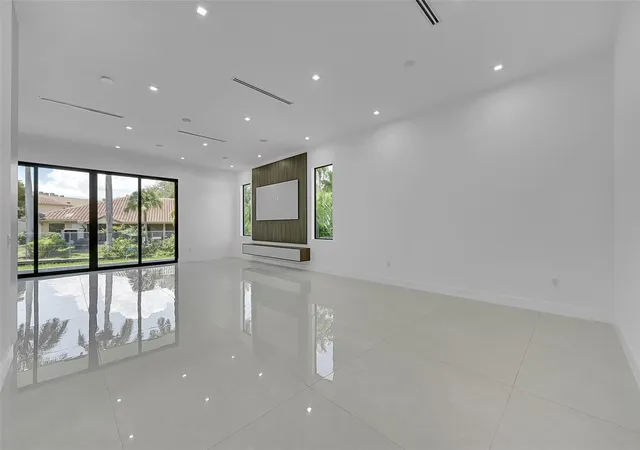 Photo 3 of Single family home for sale at 656 Nw 21st Street, Wilton Manors, FL 33311 | MLS# B26071951 | Listing updated on 2026-10-07
