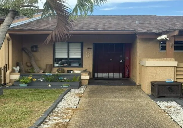 Photo 1 of Sale Pending at 900 Nw 79th Terrace, Plantation, FL 33324 | MLS# B26072080 | Listing updated on 2026-10-08