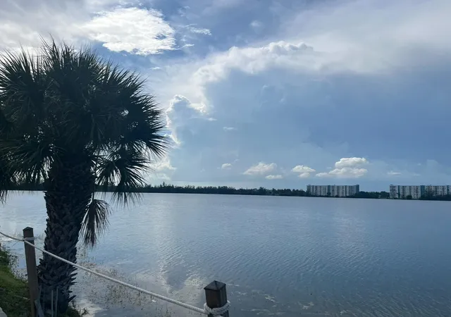 Photo 3 of Condo for sale at 114 Lake Emerald Dr #401, Oakland Park, FL 33309 | MLS# B26072150 | Listing updated on 2026-09-23