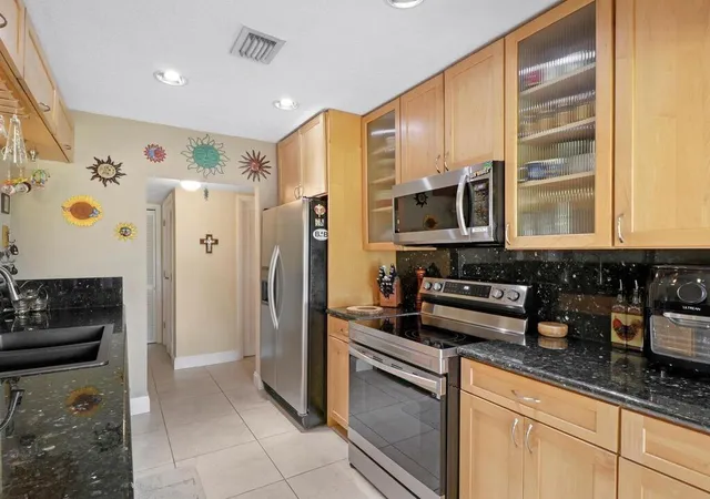 Photo 2 of Single family home for sale at 5107 Bayberry Ln, Tamarac, FL 33319 | MLS# B26072186 | Listing updated on 2026-10-09