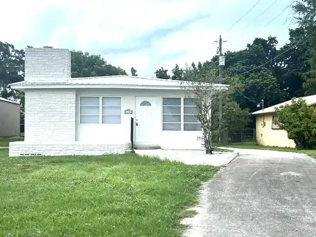 Single family home for sale at 1789 Bacom Point Rd, Pahokee, FL 33476 | MLS# B26072249