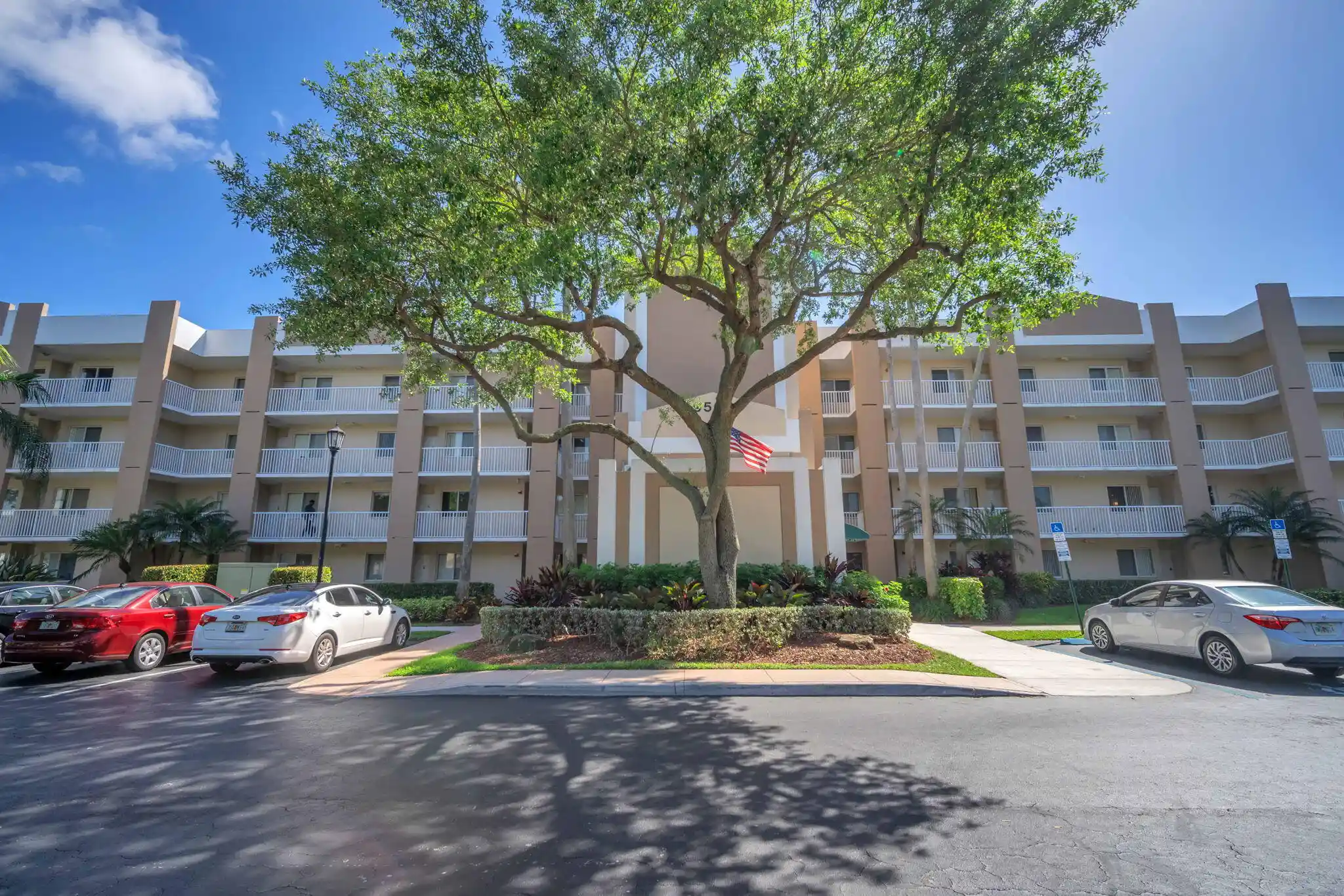 Condo for sale at 9560 Weldon Cir #J210, Fort Lauderdale, FL 33321 | MLS# B26072248
