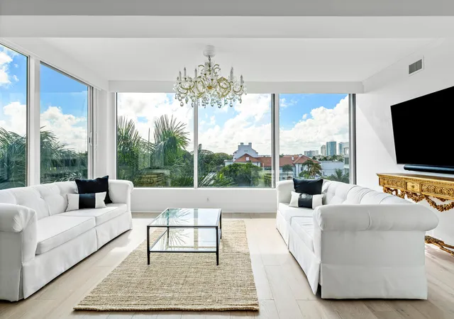 Photo 3 of Condo for sale at 44 Cocoanut Row #526B, Palm Beach, FL 33480 | MLS# B26072298 | Listing updated on 2026-10-09