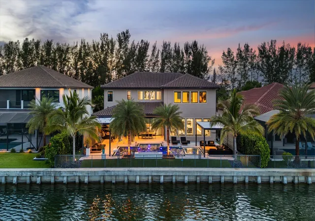 Photo 2 of Mansion for sale at 8590 W Parkland Bay Trl, Parkland, FL 33076 | MLS# B26072414 | Listing updated on 2026-10-09