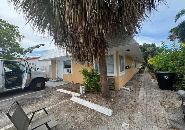 Photo 1 of Sale Pending at 506 18th Avenue N, Lake Worth Beach, FL 33460 | MLS# B26072432 | Listing updated on 2026-10-07