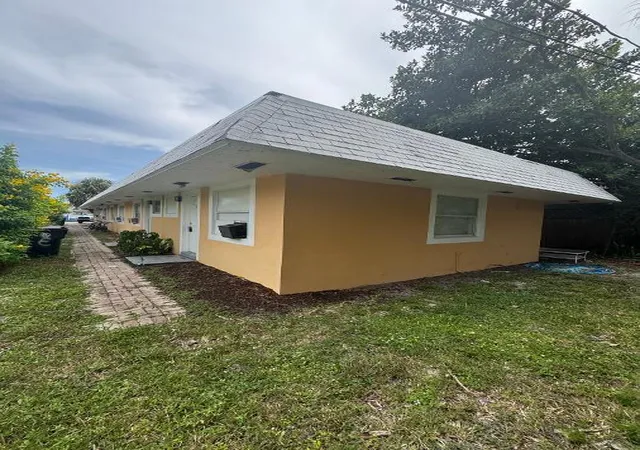 Photo 2 of Sale Pending at 506 18th Avenue N, Lake Worth Beach, FL 33460 | MLS# B26072432 | Listing updated on 2026-10-07